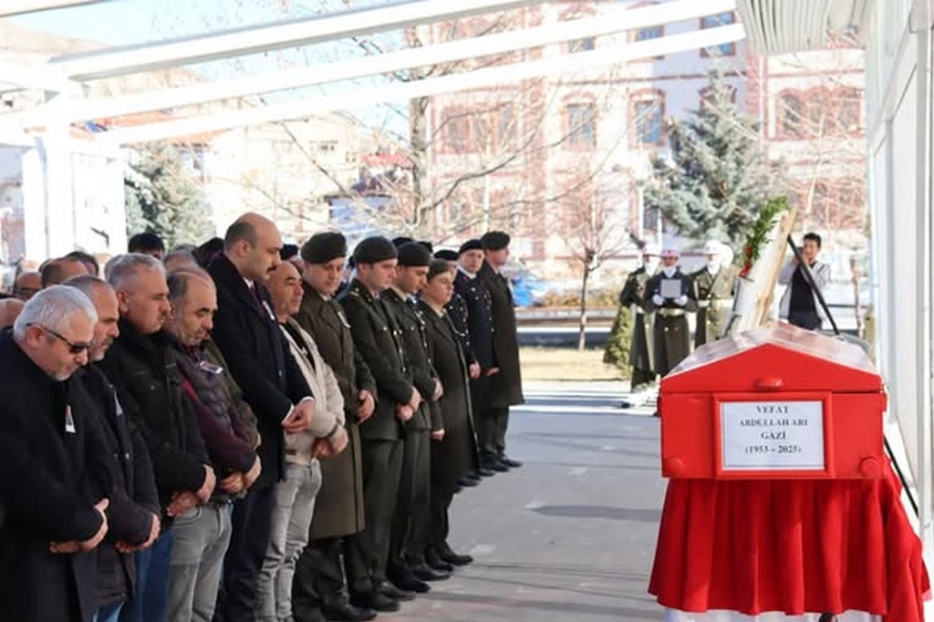 Vefat Eden Kıbrıs Gazimiz Abdullah ARI İçin Cenaze Töreni Düzenlendi